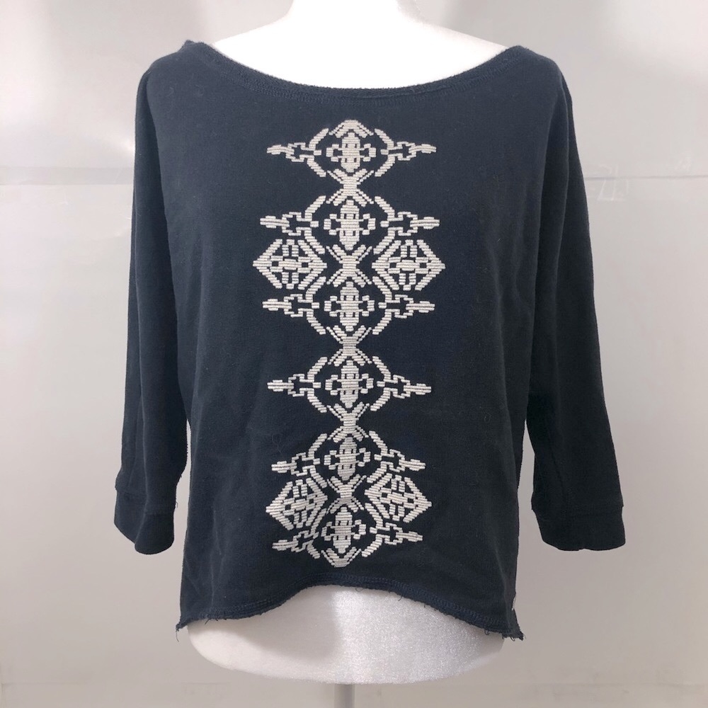 Hollister mid sleeve sweater